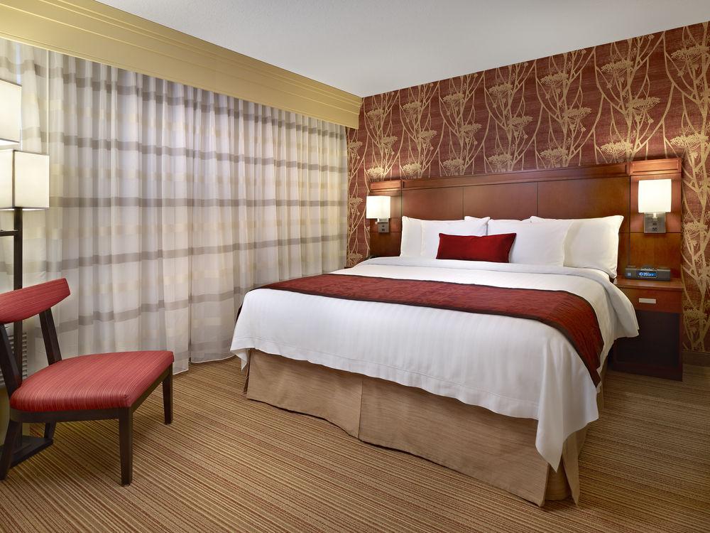 Hotel Courtyard By Marriott Edmonton West Exterior foto