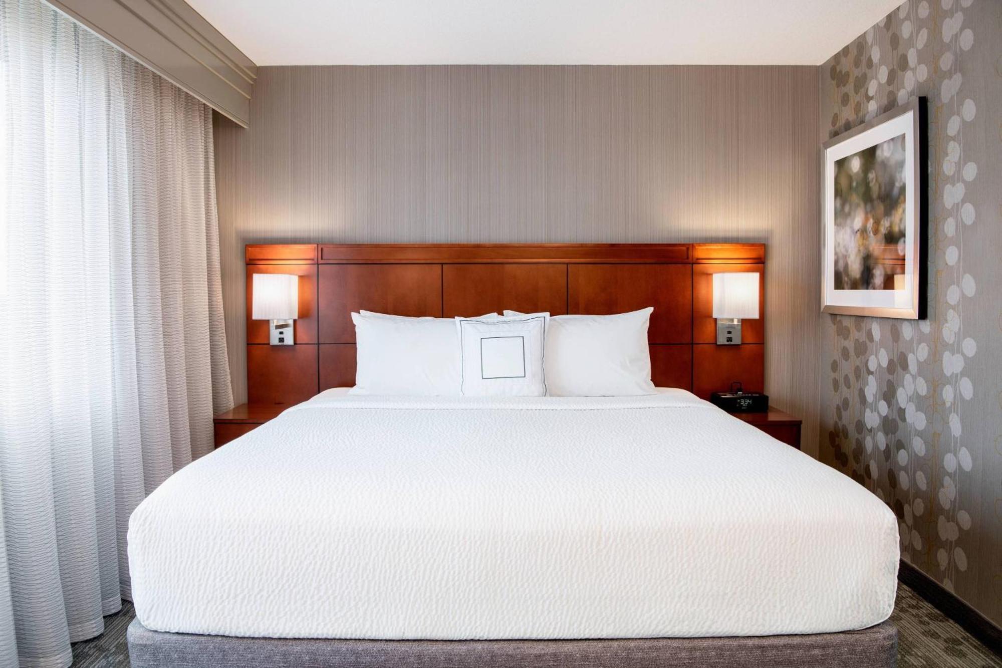 Hotel Courtyard By Marriott Edmonton West Exterior foto
