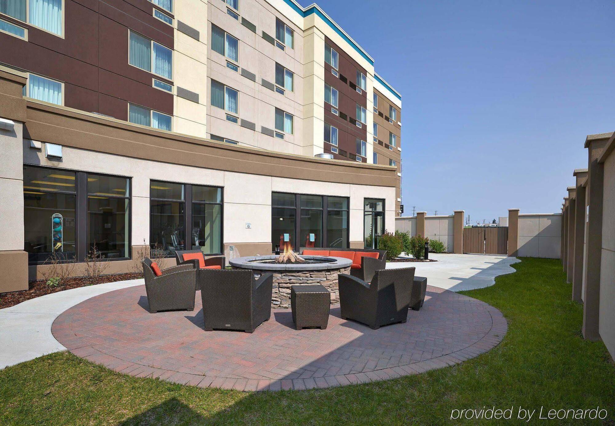 Hotel Courtyard By Marriott Edmonton West Exterior foto